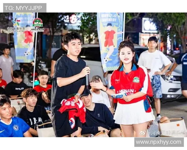 足球星光闪耀,球场梦想成真,定制创意蛋糕让热爱与甜蜜同行 足球星光闪耀,球场梦想成真,定制创意蛋糕让热爱与甜蜜同行